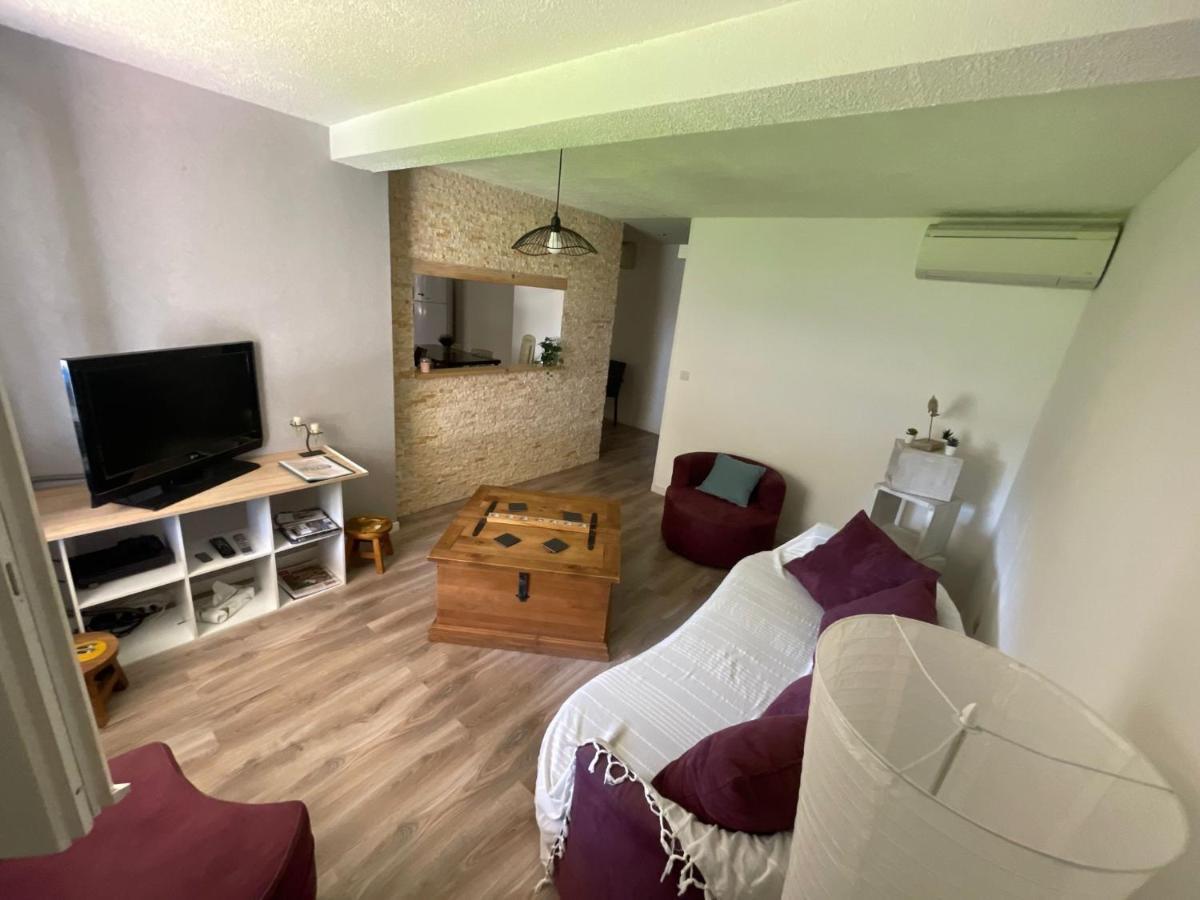 Le Cocon Des Spress Apartment Cers Ngoại thất bức ảnh